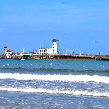 Blue Lighthouse Apartment Скарбъро Екстериор снимка
